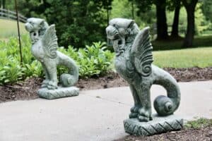 Concrete Gargoyle, Griffin