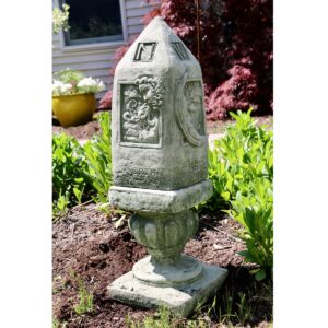 Concrete Pedestal, Short Square