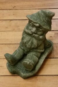 Concrete Gnome, Feet Up, Small