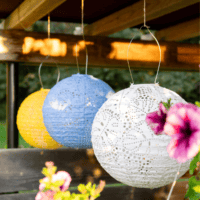 Stella Monstera Solar Lantern